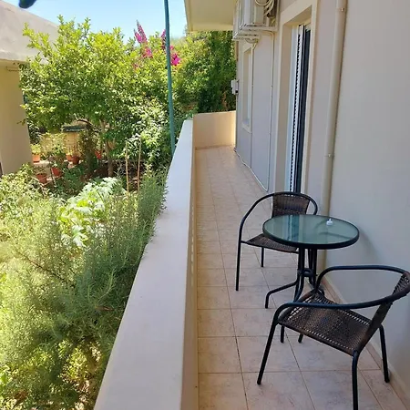 Апартаменты Chrissoula House In Agioi Apostoloi *